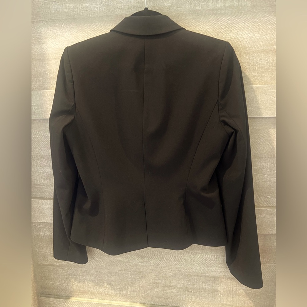 Calvin Klein, Luxe Stretch 2 Button Notch Lapel Long Sleeve Blazer,Size 8 Petite - Picture 2 of 4